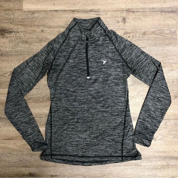 Woman’s Old Navy Active Go Dry Gray Pullover, size XS - Picture 1 of 3